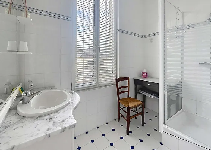 度假居 Au Calme Avec Jardin, Proche Et Commerces, Wifi Et Equipements Complets - Fr-1-361-117 *